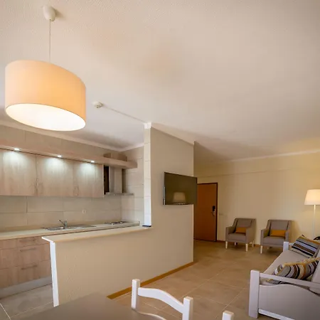 Aparthotel Flor Da Rocha