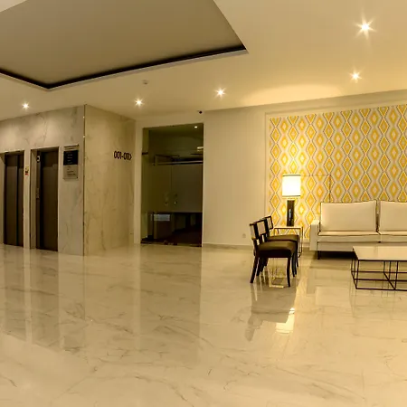 Flor Da Rocha Aparthotel