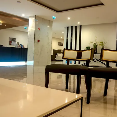 Aparthotel Flor Da Rocha