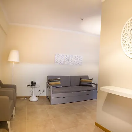 Flor Da Rocha Aparthotel 4*