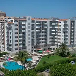 Flor Da Rocha 4* Portimao