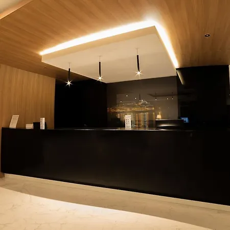 Flor Da Rocha شقة فندقية 4*