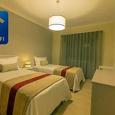 Flor Da Rocha Aparthotel