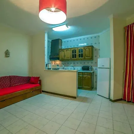 Apartahotel Flor Da Rocha 4*