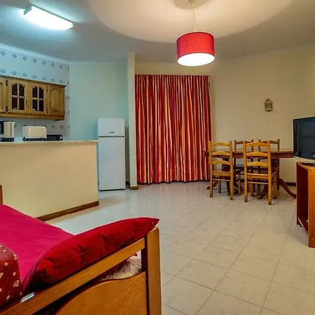 Flor Da Rocha Aparthotel 4*